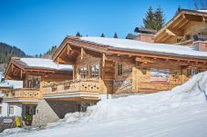 Chalet in Saalbach - Panorama Chalets - Chalet Kristall